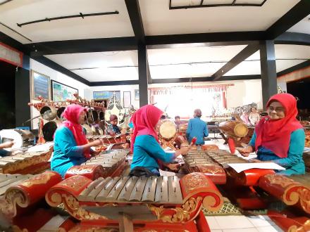 Penampilan Karawitan Retno Budaya Pedukuhan Mantup