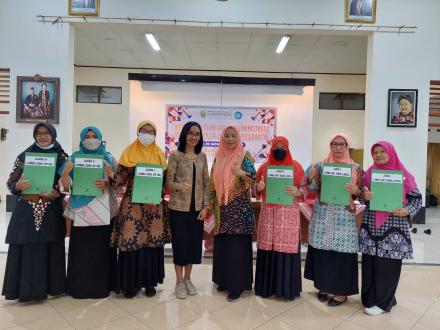 Monev Administrasi Posyandu Lansia, KP Ibu dan Balita Se-Kalurahan Baturetno Tahun 2022