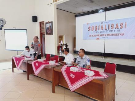 Sosialisasi Pelayanan Kesamsatan di Kalurahan Baturetno