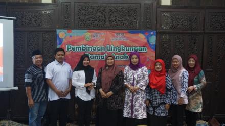 PEMBINAAN LINGKUNGAN RAMAH ANAK