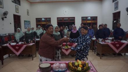 MALAM TIRAKATAN DALAM RANGKA HARI ULANG TAHUN D.I.YOGYAKARTA KE 269 TAHUN 2024