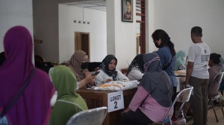 PENERIMAAN BANSOS BERAS 10KG