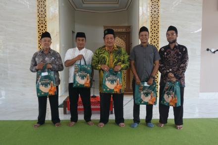 PENGAJIAN DAN PEMERIKSAAN KESEHATAN GRATIS SERTA SANTUNAN ANAK YATIM DAN DHUAFA BERSAMA PIMPINAN RAN